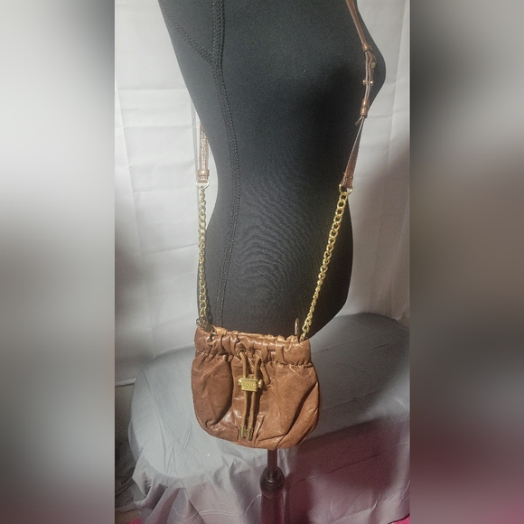 Badgley and Mischka leather cross body - Picture 1 of 4